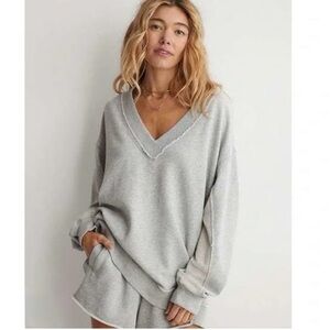 Aerie Vaycay Everyday Distressed V-Neck Sweater